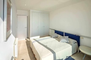 3 bedrooms, iron/ironing board, travel cot, WiFi
