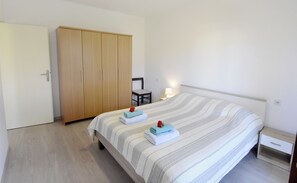 2 bedrooms, free WiFi, bed sheets