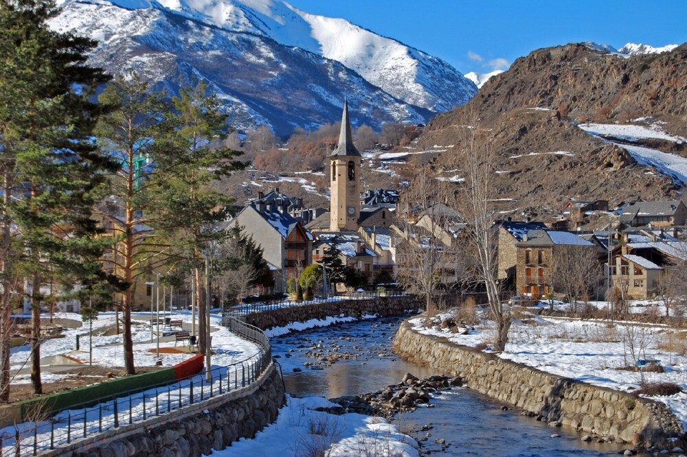 APARTMENT ESTERRI D'ANEU. PARC NATURAL PIRINEU