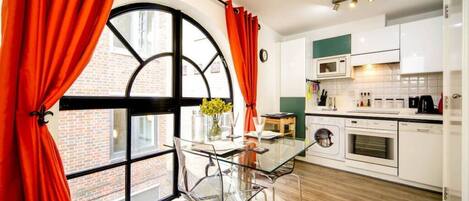 Fridge, microwave, oven, dishwasher