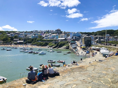 Woodpecker Cottage - Cosy Countryside Retreat with 2 acres of Private Meadows