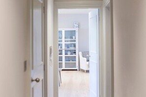 Interior - Stylish Apt in Heart of Georgian Bath (WST) (Bath)