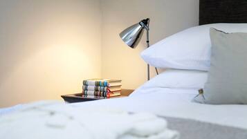 2 bedrooms, iron/ironing board, travel crib, WiFi (free)