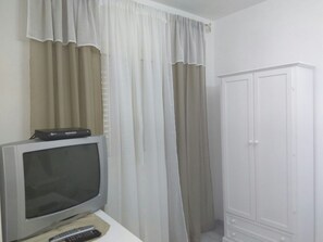 Interior - SALENTO - INDEPENDENT HOUSE 1.5 KM FROM THE SEA (UGENTO)