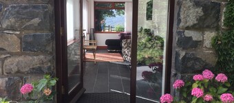 Small Barn - Spacious house close to attractions in Snowdonia National Park