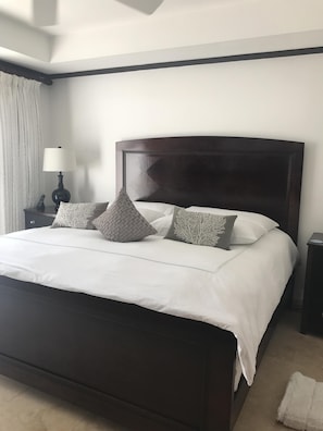 2 bedrooms, iron/ironing board, Internet, bed sheets