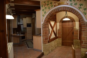 Fridge, microwave, oven, stovetop - Premium apartment in the East Styrian hills (Kleegraben)