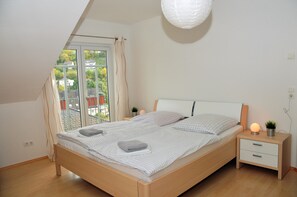3 habitaciones, acceso a internet y ropa de cama 