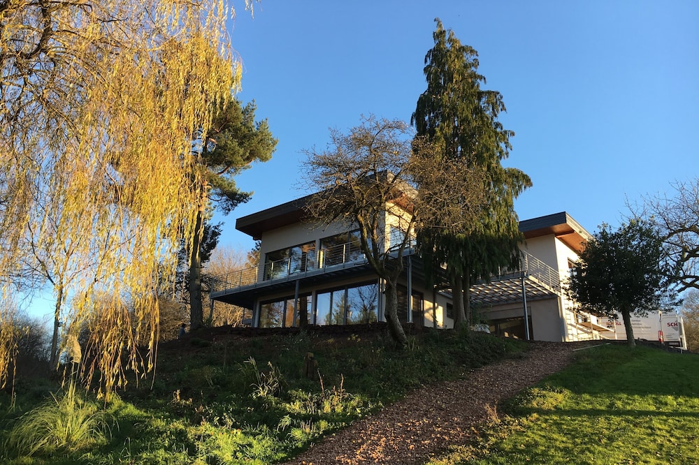 Holiday house - 3 apartments, 8 persons, terrace, panorama, Saarland, Bostalsee