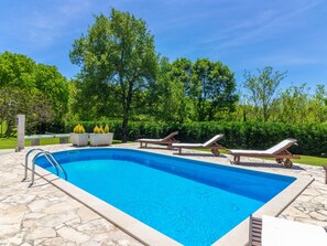 Utomhuspool