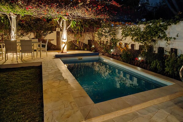 Piscine extérieure, piscine chauffée