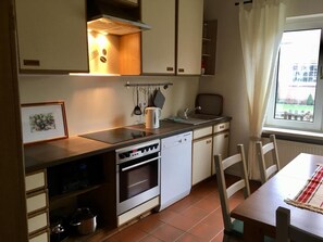 Køleskab, mikrobølgeovn, ovn, opvaskemaskine