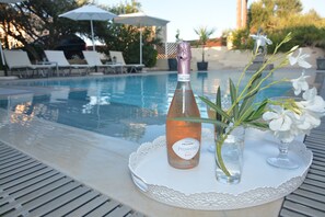Outdoor pool, a heated pool - Sea-view villa, 1.5 km from beaches, private heated pool (optional). (KONTOMARI)