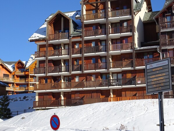 Exterior - APARTMENT 6 PERS PEDED TRACKS, CENTER STATION (Saint-François-Longchamp)