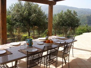 Outdoor dining - Sea view villa with pool in an olive grove (Scopello)