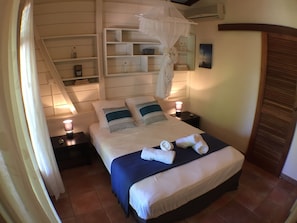 2 habitaciones, tabla de planchar con plancha, cuna de viaje y wifi