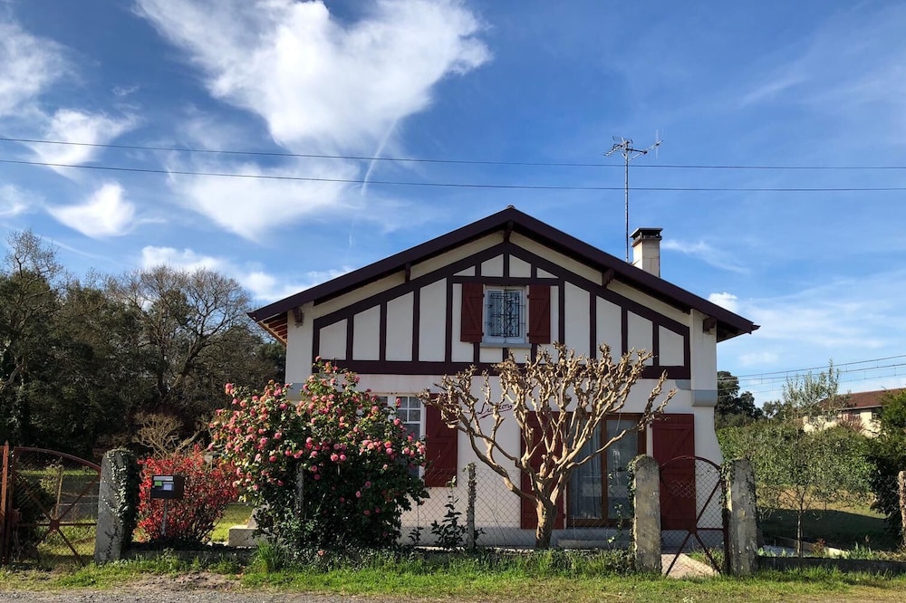 Hurou Labenne house, on 1200 m2 4 bedrooms. 10 min from the beach. Very pleasant.