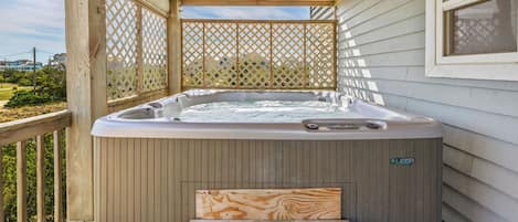 Bain à remous extérieur