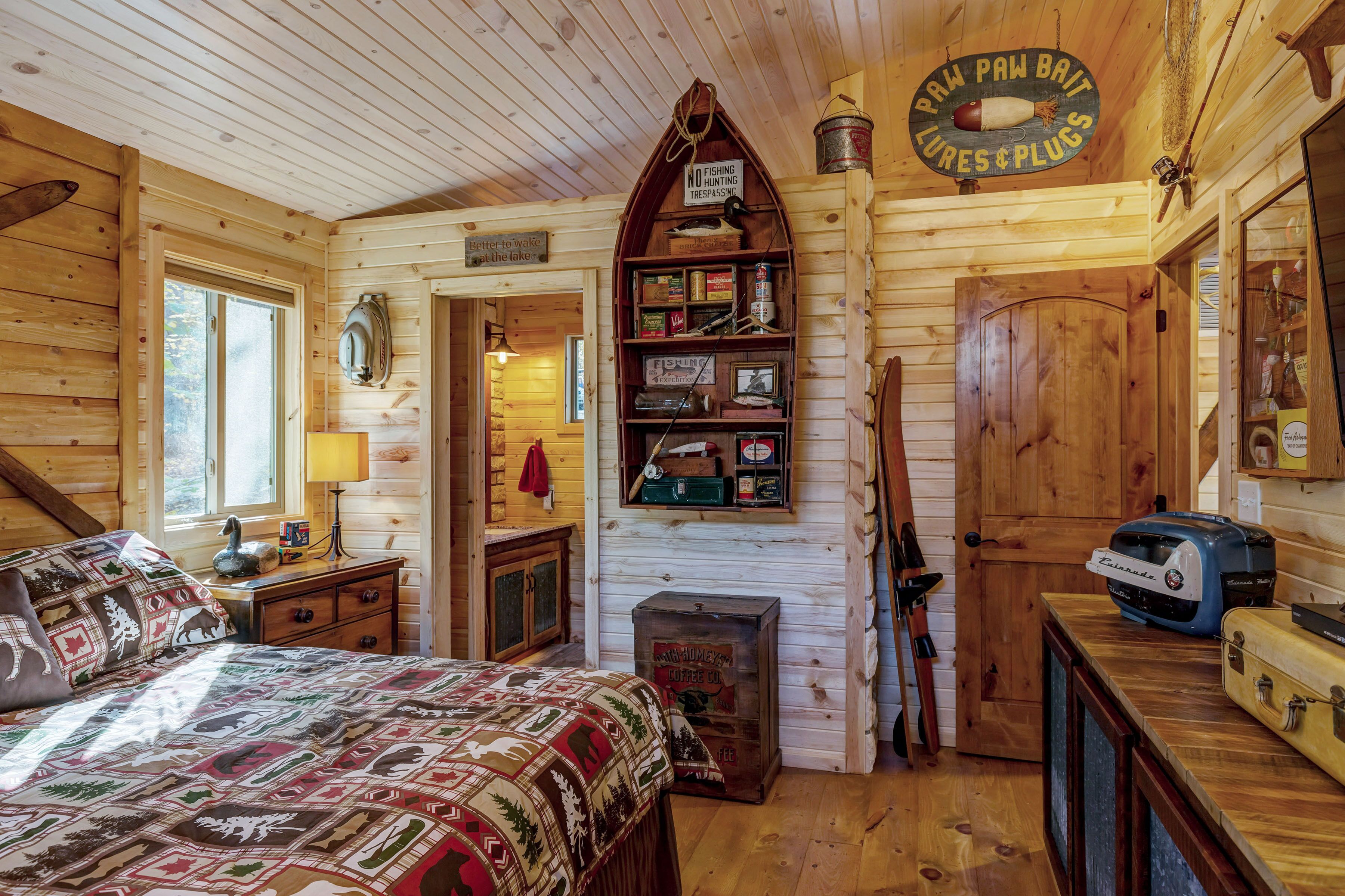 Secluded & Charming Lake Access Woodland Chalet by Sarah Bernard