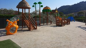 Children’s area - Luxury villa on the quiet side of the vacation resort (Vidauban)