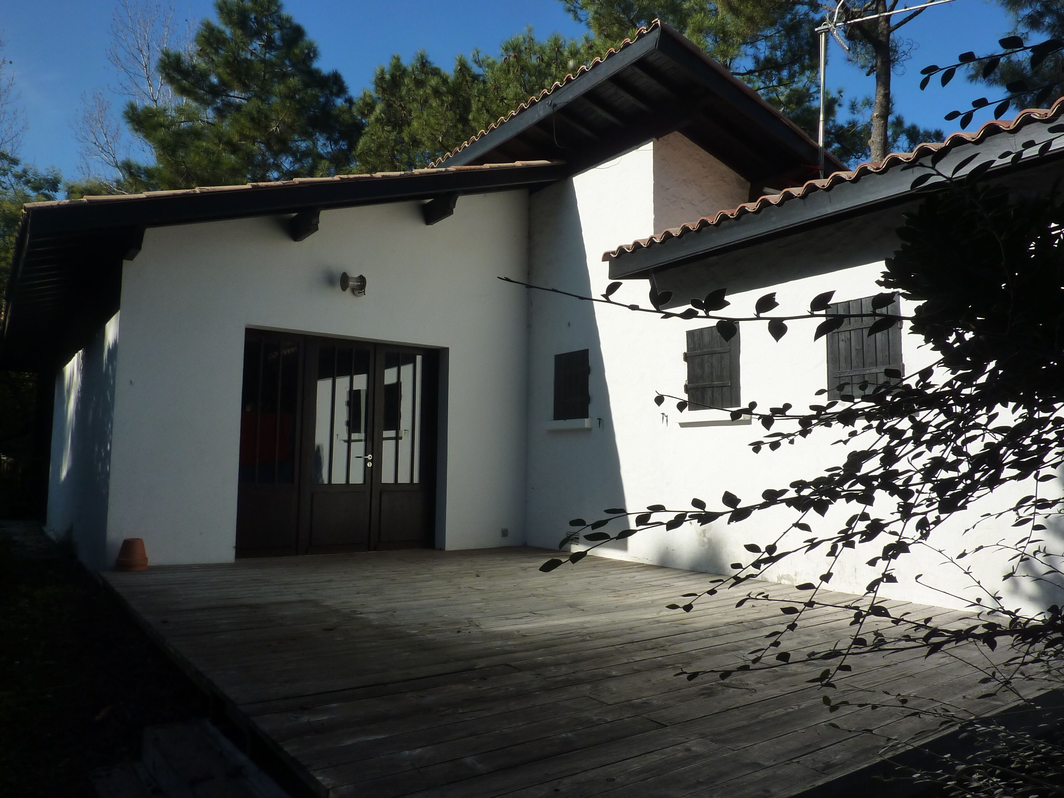 Nice single storey villa located at the tip of Cap Ferret between basin and ocean