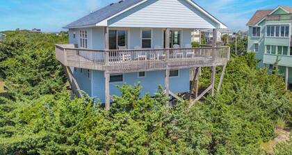Oceanfront Home in Salvo with Private Pool, Hot Tub, and Grill