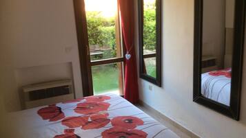 1 chambre, fer et planche Ă repasser, lit parapluie, Wi-Fi gratuit