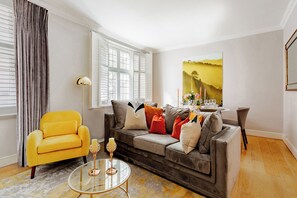 Smart TV - Spacious Luxury Flat in Unbeatable Covent Garden Location  (London)