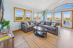 Smart-tv, videospil, dvd-afspiller, bordfodbold