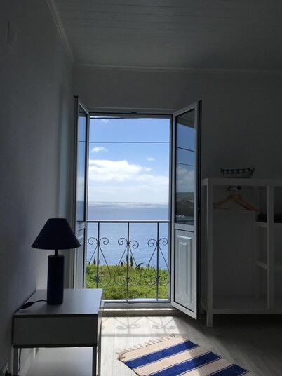 3 bedrooms House facing the Ocean