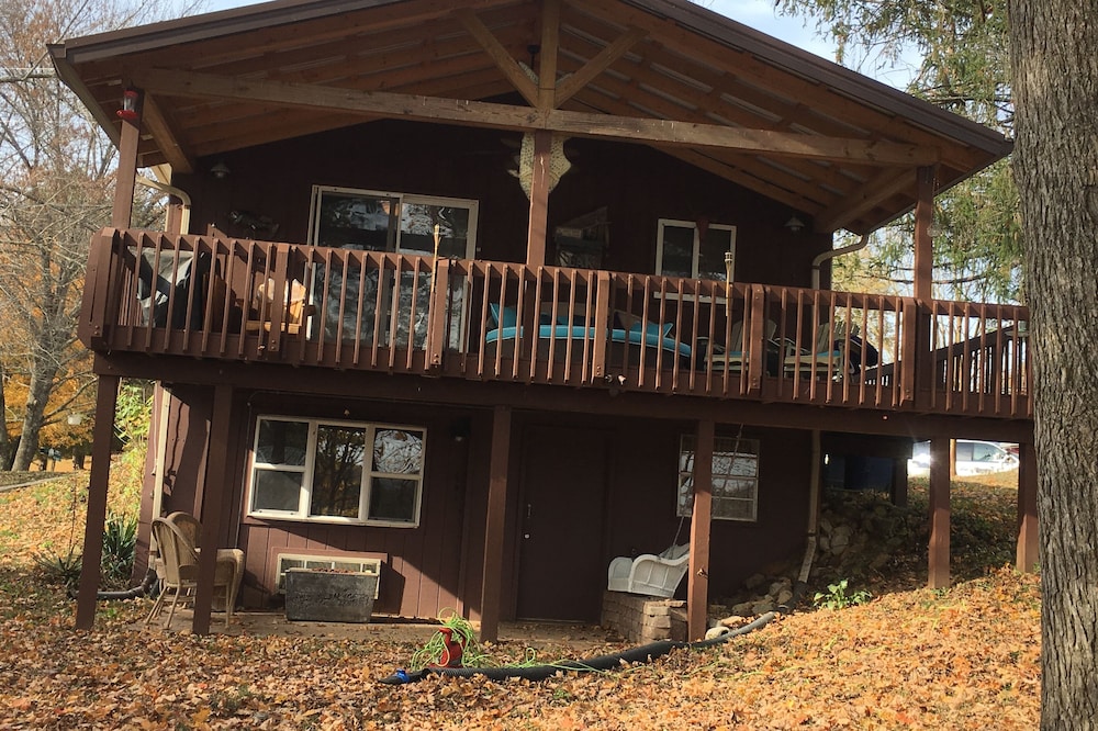 Cozy Cumberland Cottage