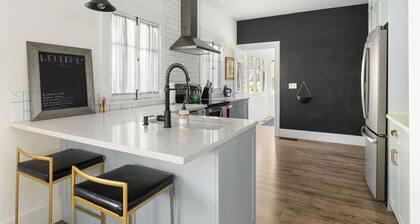 Hiljattain remontoitu talo (itäpää, keskusta, St. Lukes)