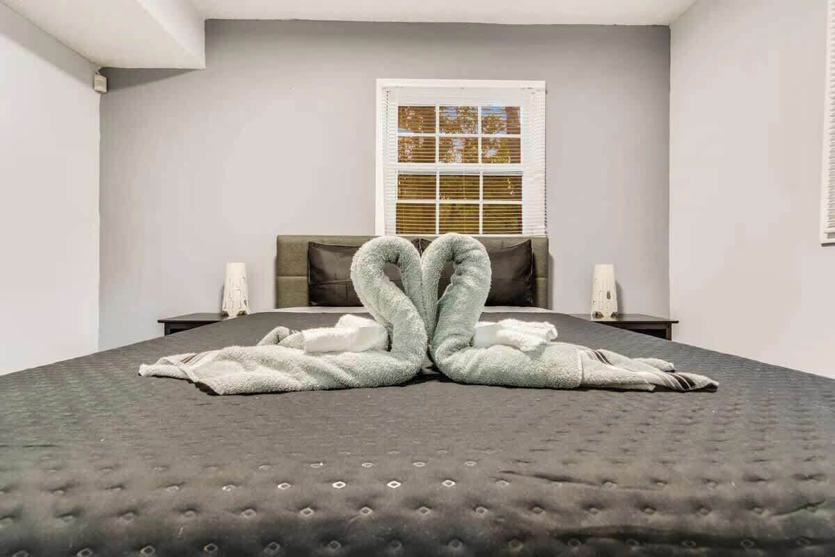 5 Schlafzimmer, Bügeleisen/Bügelbrett, WLAN, Bettwäsche
