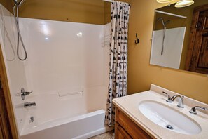 Ensemble baignoire-douche