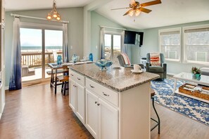 Interior - Oceanfront Dog Friendly Home with Home Theater, Hot Tub, Grill (Waves)