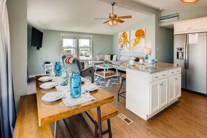Interior - Oceanfront Dog Friendly Home with Home Theater, Hot Tub, Grill (Waves)