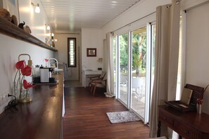 Interior - Holiday "Out of the Box" (Sainte-Luce)