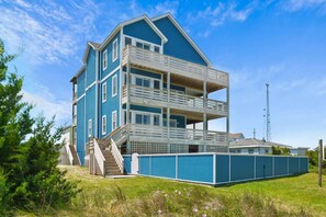 Exterior - Oceanview Dog Friendly Home w/ Private Pool, Hot Tub, Elevator, and Game Room (Rodanthe)