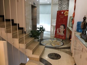 Staircase - City View Apartment Easternstay (Hanoi)