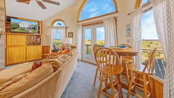 Télévision, lecteur de DVD, livres, vidéothÚque