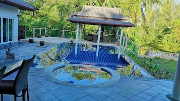 Udendørs pool