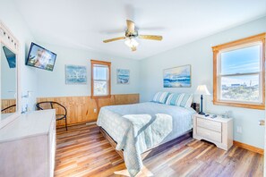 4 عدّة غرف نوم وواي فاي مجانًا وملاءات أسرّة