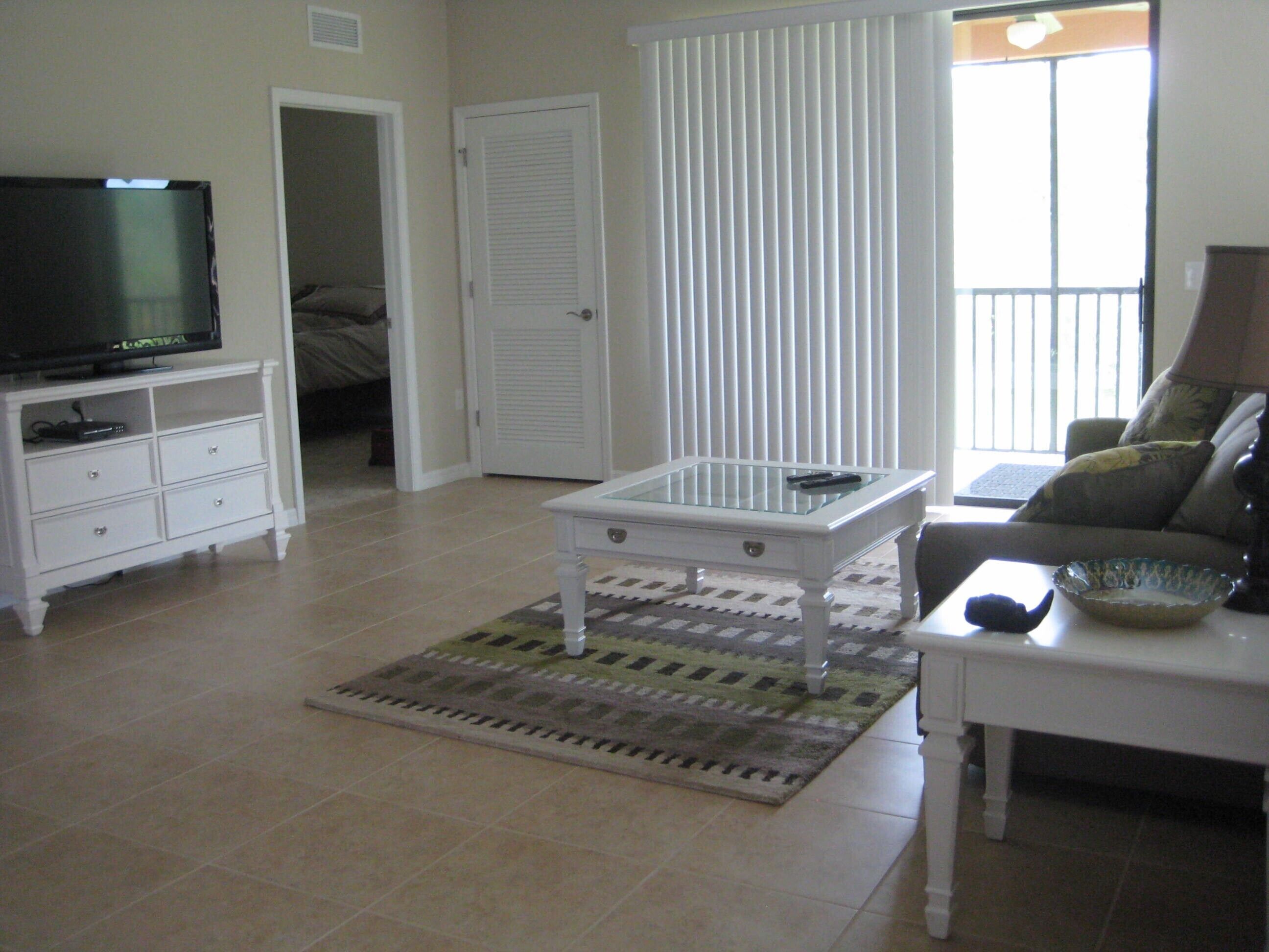 NEW LISTING!!!  Beautiful 3 BR+Den In The Heart of Southwest Florida!