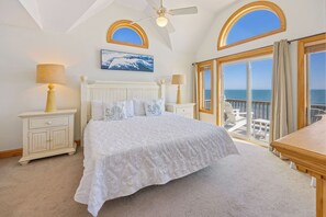 6 makuuhuonetta, työpöytä, ilmainen Wi-Fi, vuodevaatteet