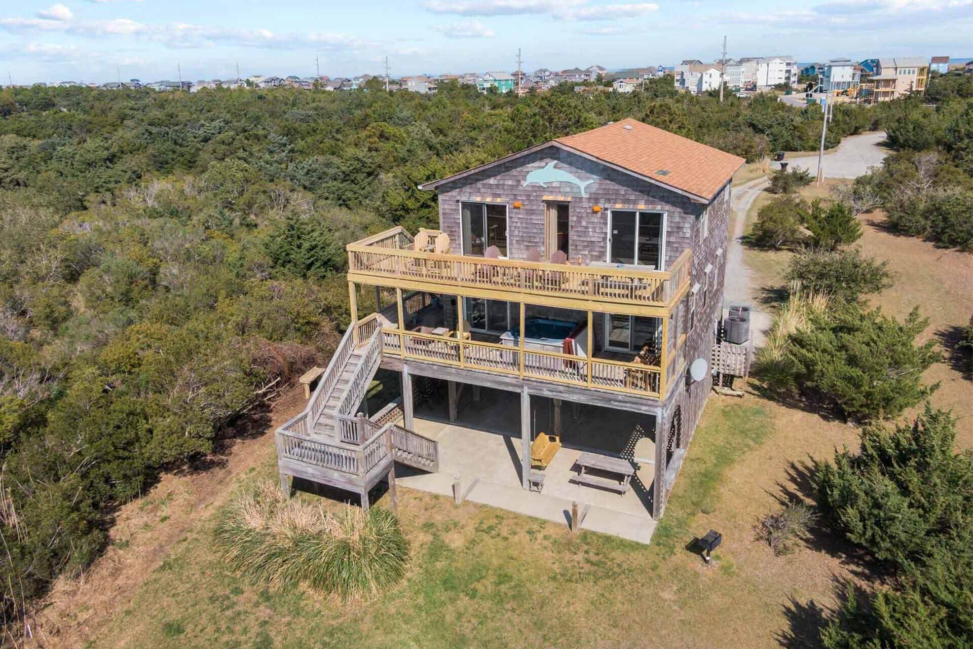 Soundfront Dog Friendly Home w/ Hot Tub, Tiki Bar, & Cmty Boardwalk to the Beach