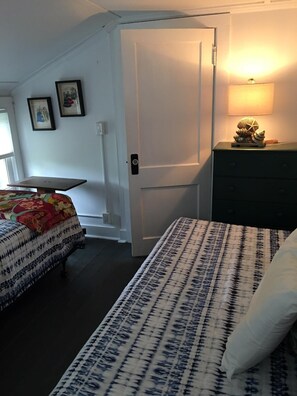4 bedrooms, WiFi, bed sheets