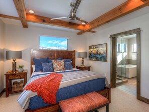 6 habitaciones, tabla de planchar con plancha, internet y ropa de cama