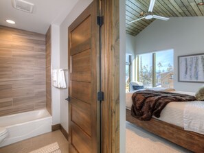 6 bedrooms, iron/ironing board, internet, bed sheets