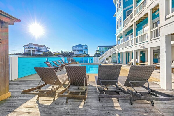 Outdoor pool, a heated pool