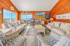 Fernseher, DVD-Player, Bücher, Videothek